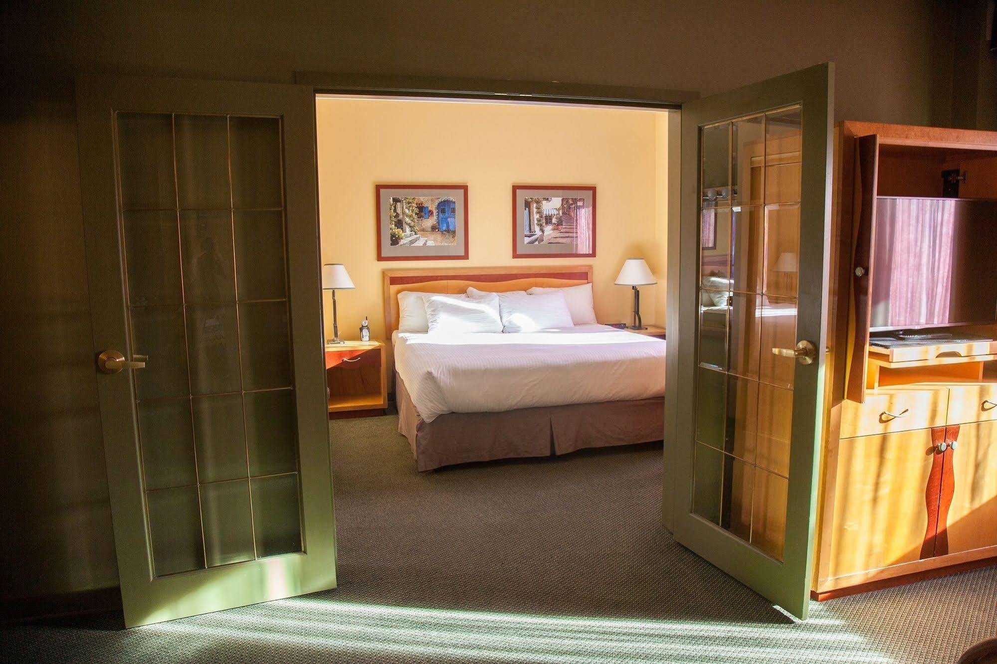 Medicine Hat Lodge, Trademark Collection By Wyndham Eksteriør billede